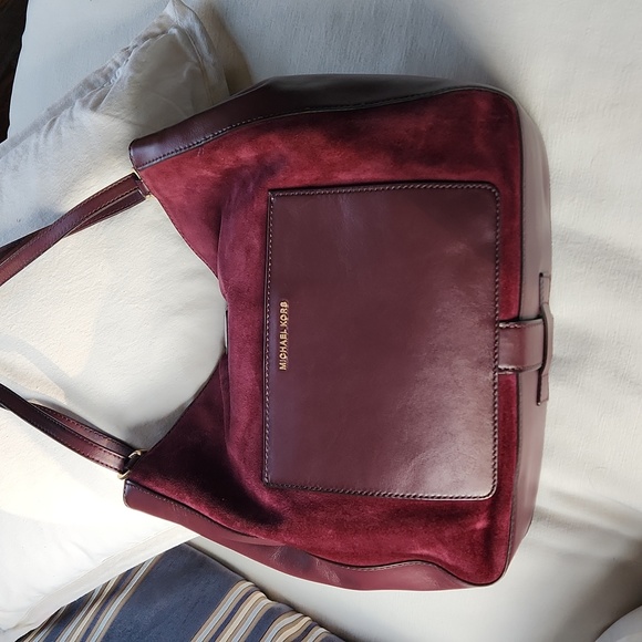 Michael Kors O Ring Tote Bag - Picture 2 of 9